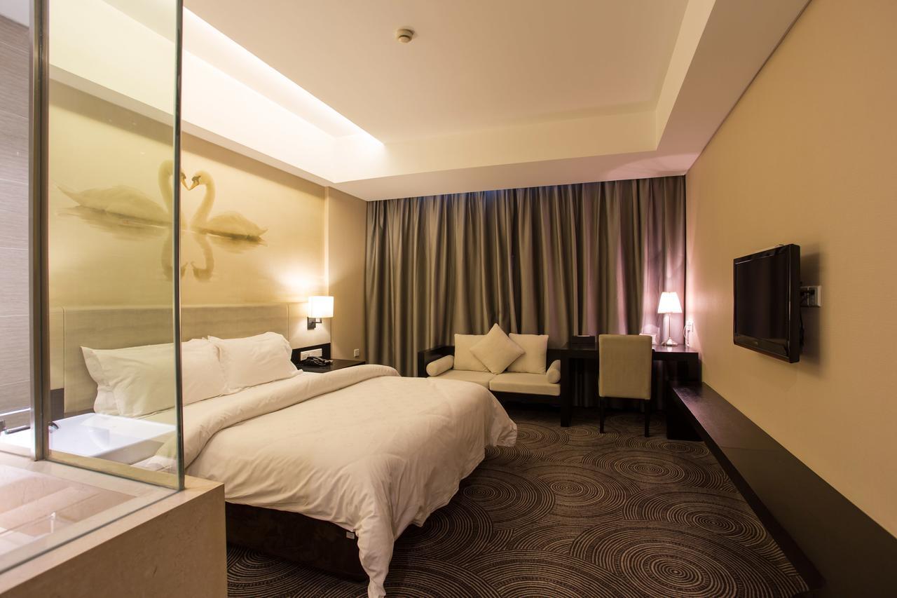 Metropolo, Hefei, Wanda Plaza, Swan Lake Екстериор снимка
