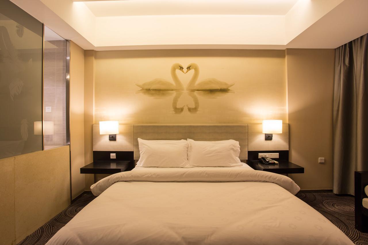 Metropolo, Hefei, Wanda Plaza, Swan Lake Екстериор снимка