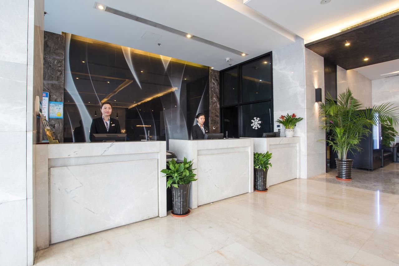 Metropolo, Hefei, Wanda Plaza, Swan Lake Екстериор снимка